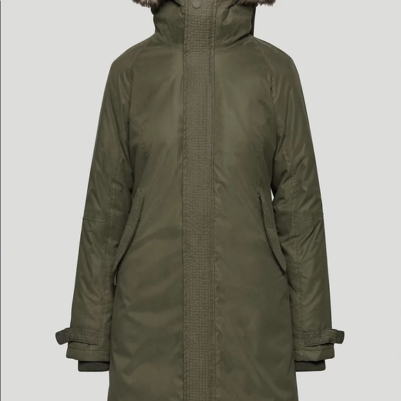 #NWT Aritzia Summit Parka - Picture 3 of 6